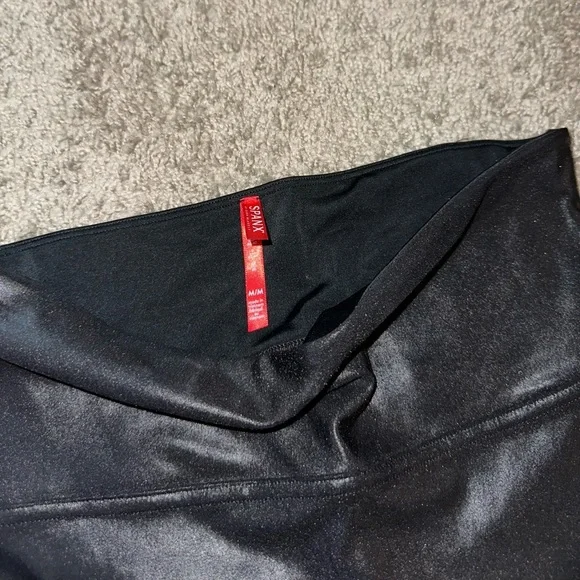 SPANX Metallic faux leather leggings - Picture 3 of 4